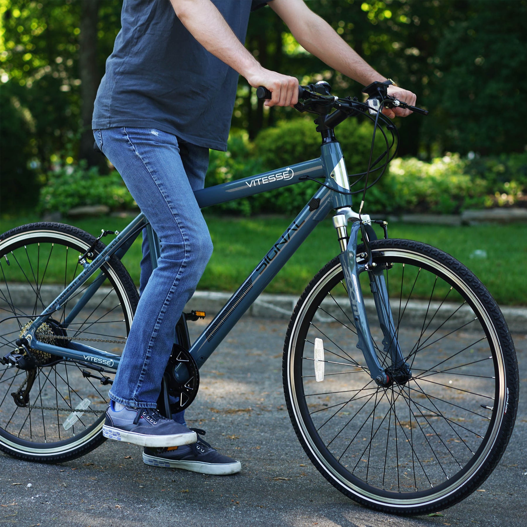700c Vitesse Signal | Electric Hybrid Bike for Adults Ages 14+